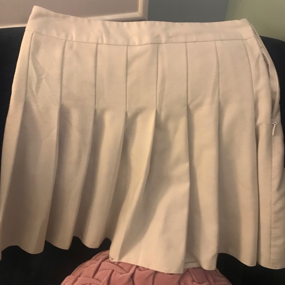 🌻 White Pleated Tennis Skirt